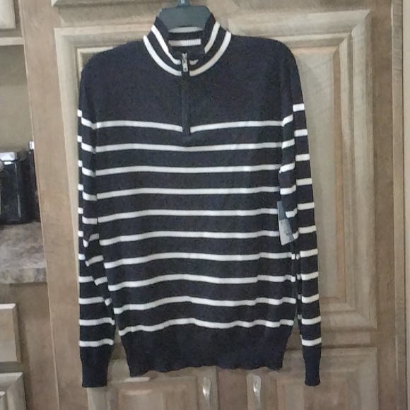 Very Nice New With Tags Long Sleeve Sweater (Women's Size Medium) - Picture 2 of 12